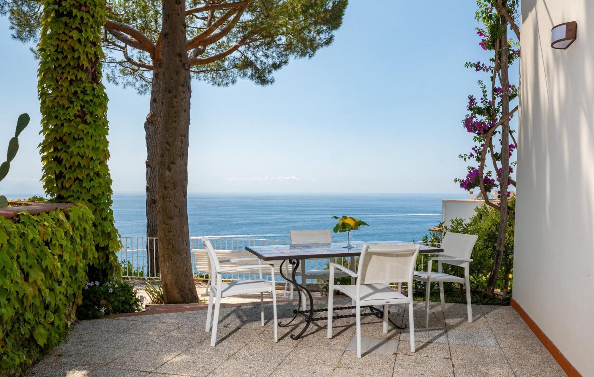 Bijoux - Exclusive Pool And Sea View Villa *